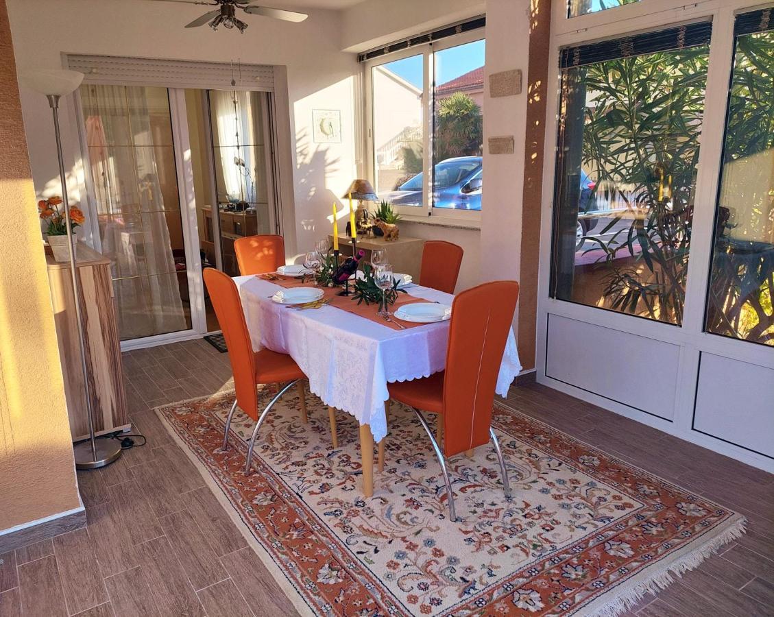 Apartman Nelamore - Krk Town, 300 Meters To The Beach Exterior foto
